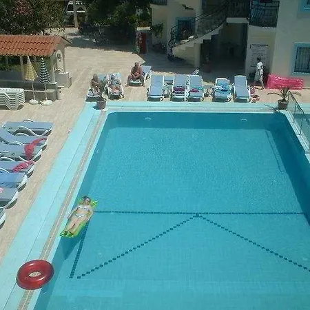Apart-hotel Merve Apartments, Your From In Bodrum, Street Cats Frequent The Property, Not Have Balconies , Ground Floor Have Terrace With Table And Chairs Bodrum